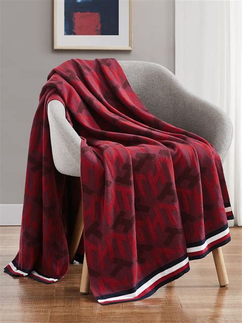 tommy hilfiger throw blanket